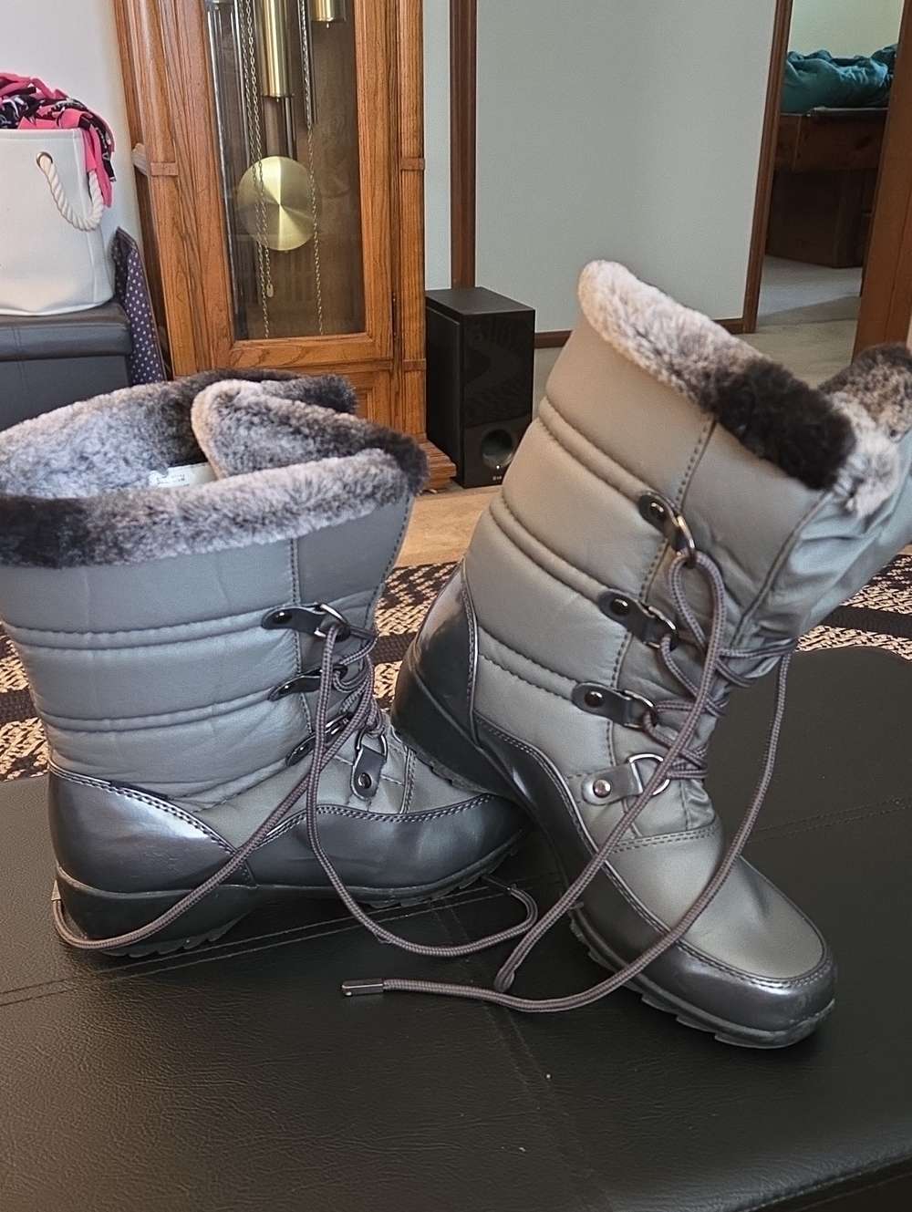 Weatherproof Gray Faux-Fur Lined Winter Snow Boots